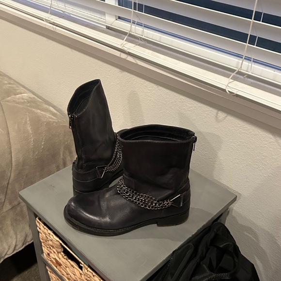 Boots - Picture 2 of 2